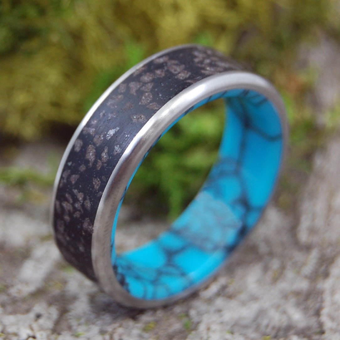 ICELANDIC DIAMOND BEACH |  Turquoise and Icelandic Beach Sand Titanium Wedding Rings - Minter and Richter Designs