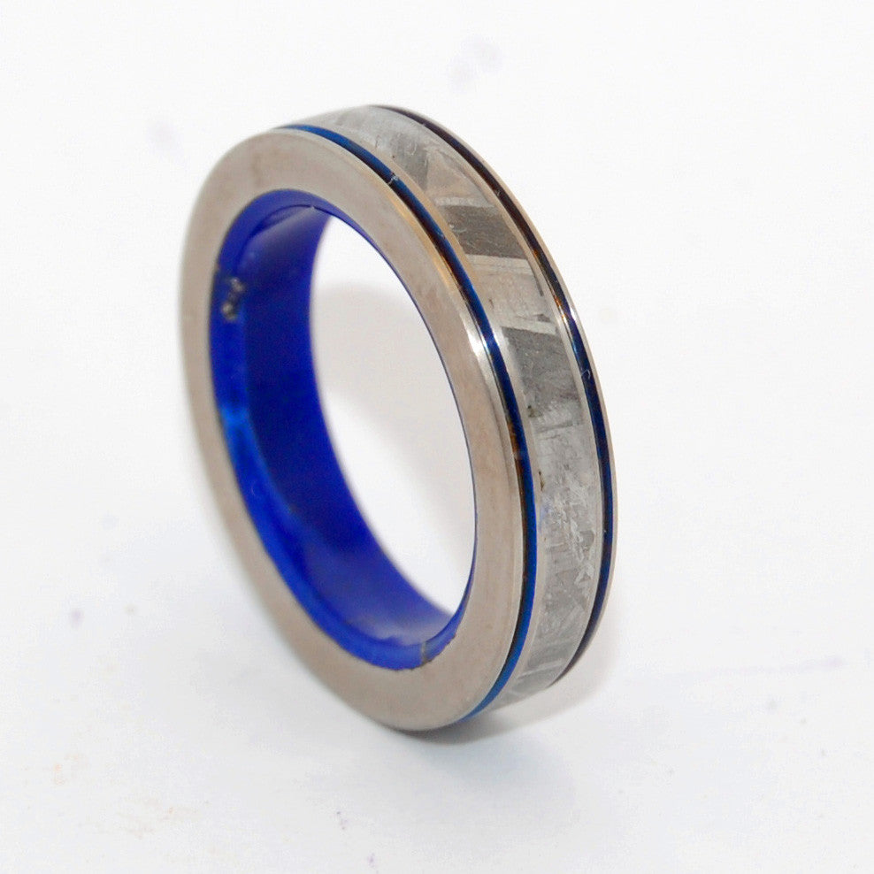 COSMIC GOLD | Meteorite & Lapis Lazuli Stone Unique Wedding Bands for Men & Women - Minter and Richter Designs