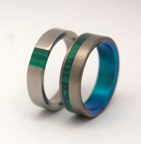 GREEN NECTAR & HUMMINGBIRD | Malachite Stone & Titanium - Unique Wedding Rings Set - Minter and Richter Designs