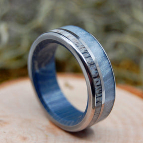 MOOSE THROUGH FOG | Moose Antler & Gray Pearl - Antler Wedding Rings - Minter and Richter Designs