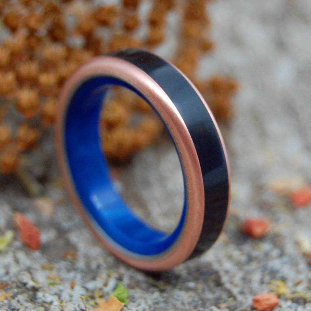 MARBLE IN THE DEPTHS | Onyx Stone & Copper Titanium Blue Wedding Ring - Minter and Richter Designs