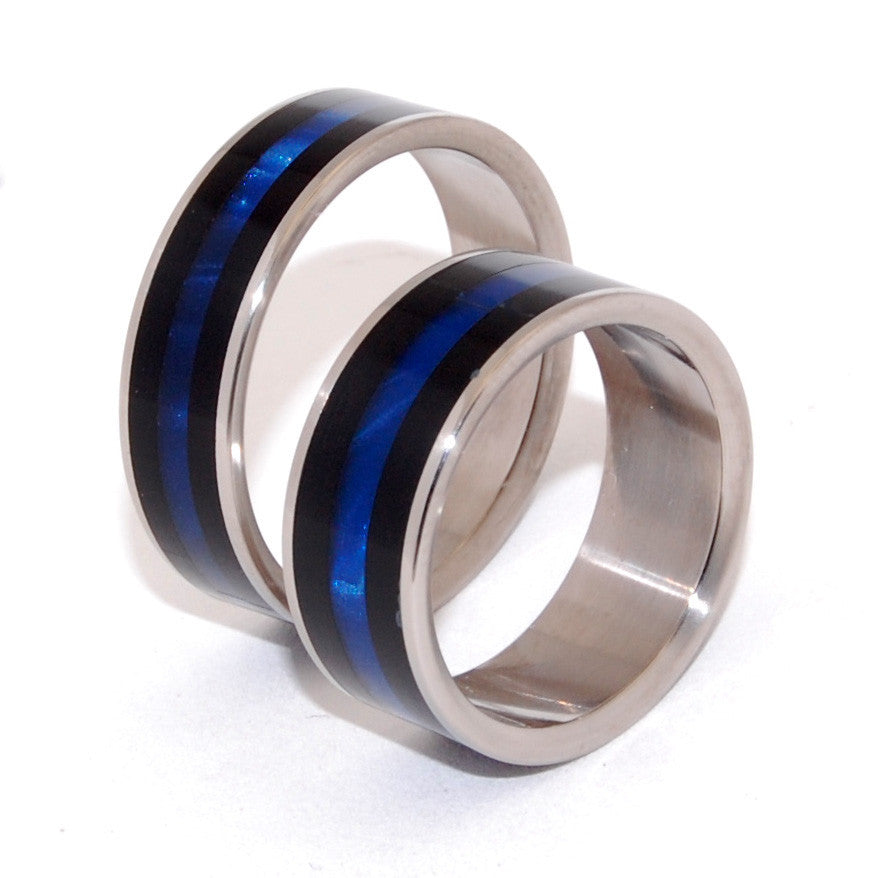 ORION| Black & Blue Opalescent Resin - Unique Wedding Rings Set - Minter and Richter Designs