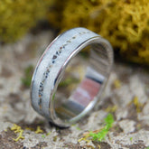 SANDY PATH BETWEEN | Beach Sand & Marbled Resin Wedding Ring - Minter and Richter Designs