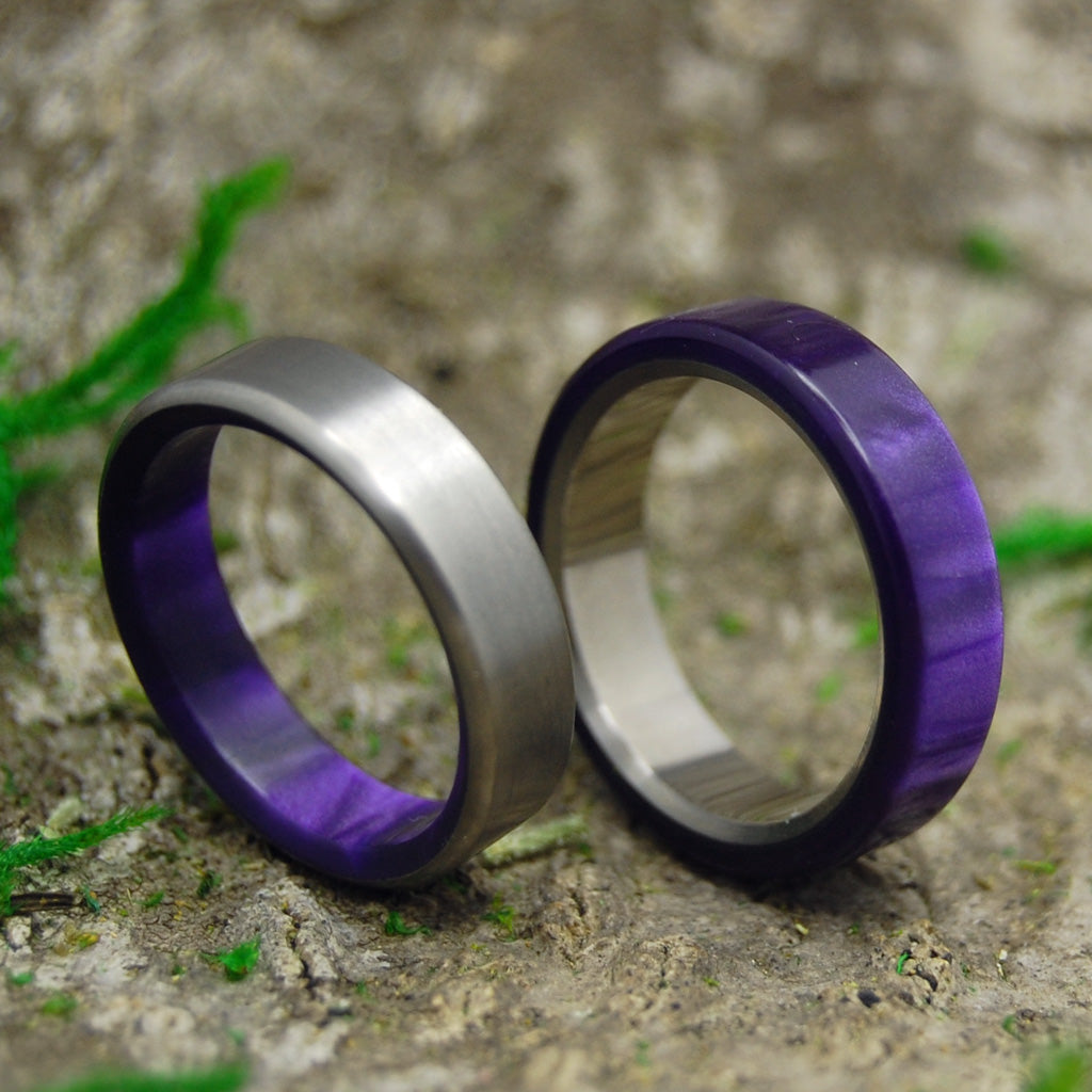 ROYAL SWIM IN & OUT | Purple Marbled Resin & Titanium - Unique Wedding Rings - Minter and Richter Designs