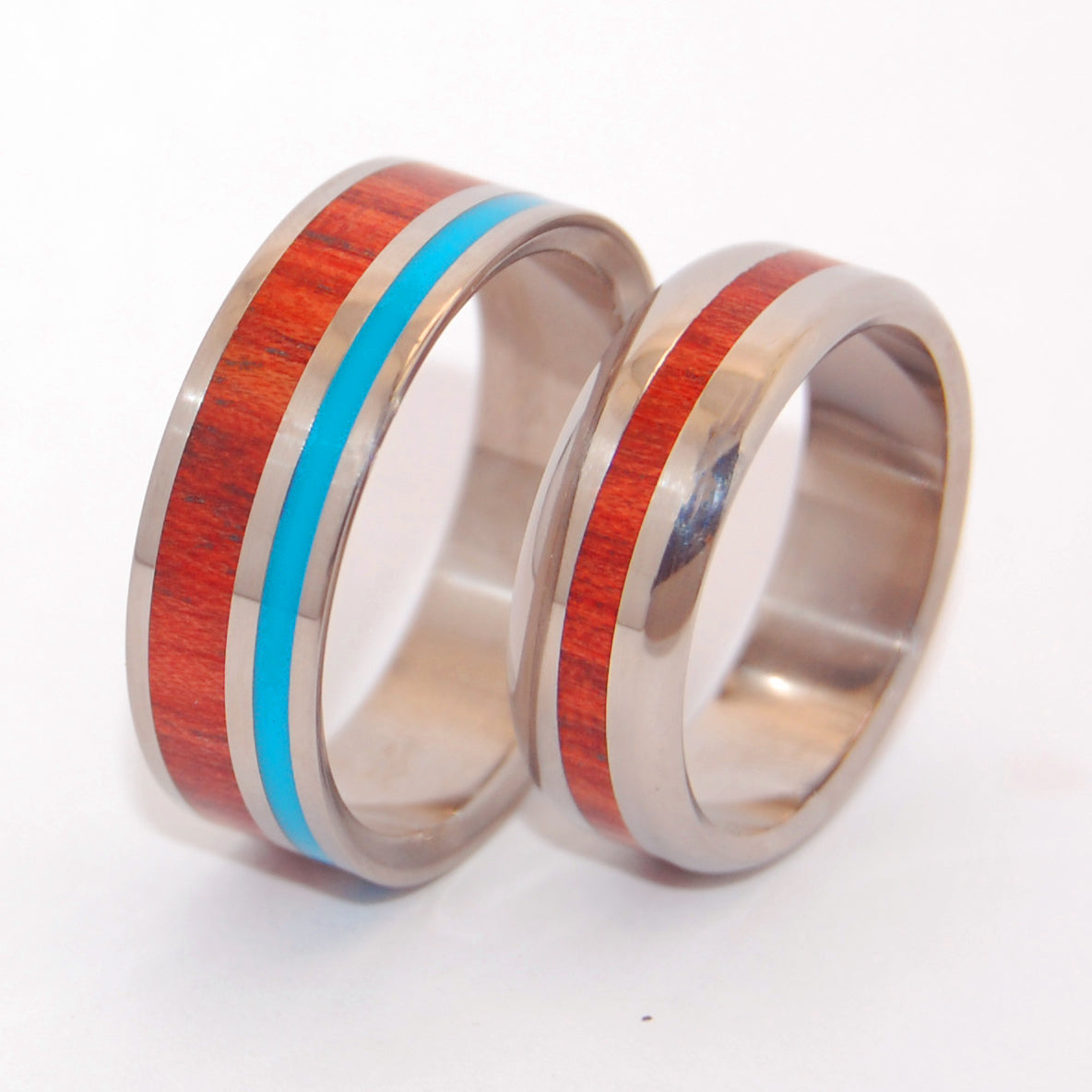 SHORE UP MY HEART | Blood Wood & Turquoise Resin Wedding Rings Set - Minter and Richter Designs