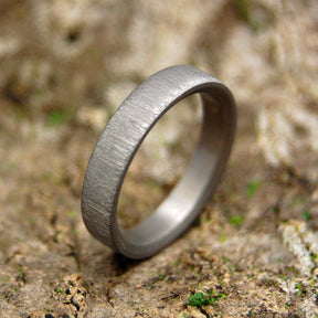VERTICAL STROKE SLEEK | Handcrafted Titanium Wedding Rings - Minter and Richter Designs