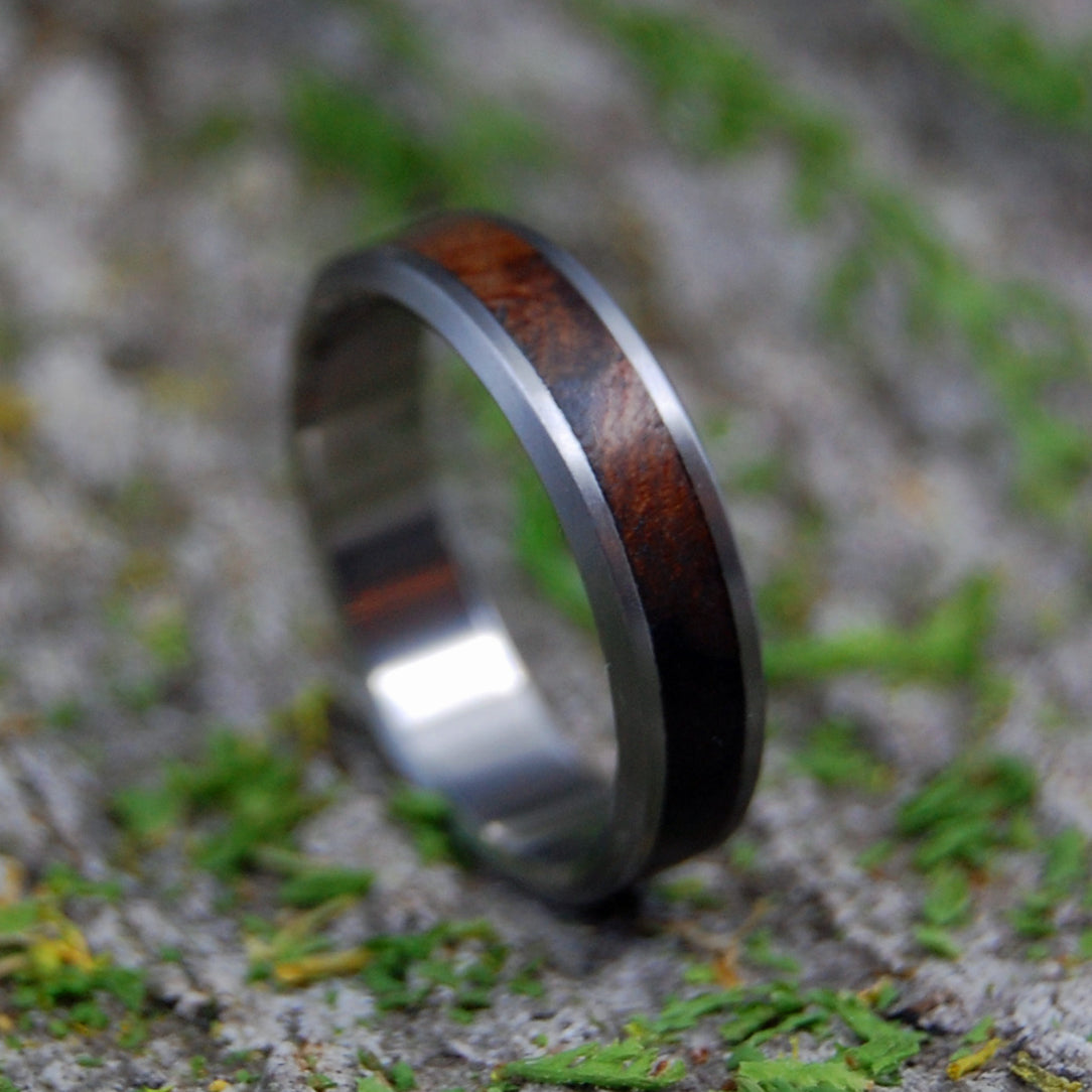 WALNUT WEDDING RING | Women's Wedding Rings Walnut Wood - Minter and Richter Designs